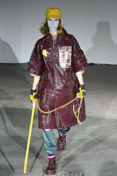 Look 39